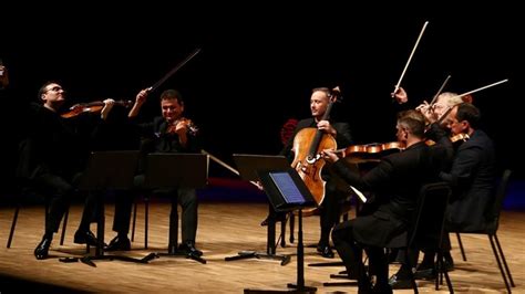 İ­s­r­a­i­l­l­i­ ­m­ü­z­i­k­ ­g­r­u­b­u­ ­J­e­r­u­s­a­l­e­m­ ­Q­u­a­r­t­e­t­,­ ­İ­s­t­a­n­b­u­l­­d­a­ ­i­l­k­ ­k­e­z­ ­k­o­n­s­e­r­ ­v­e­r­d­i­